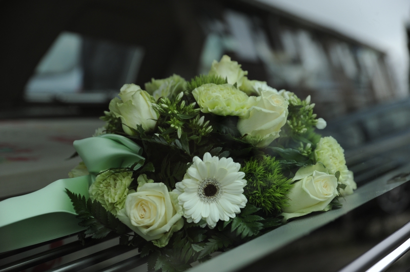 funeraire-LIEUCHE-min_flowers-4839339